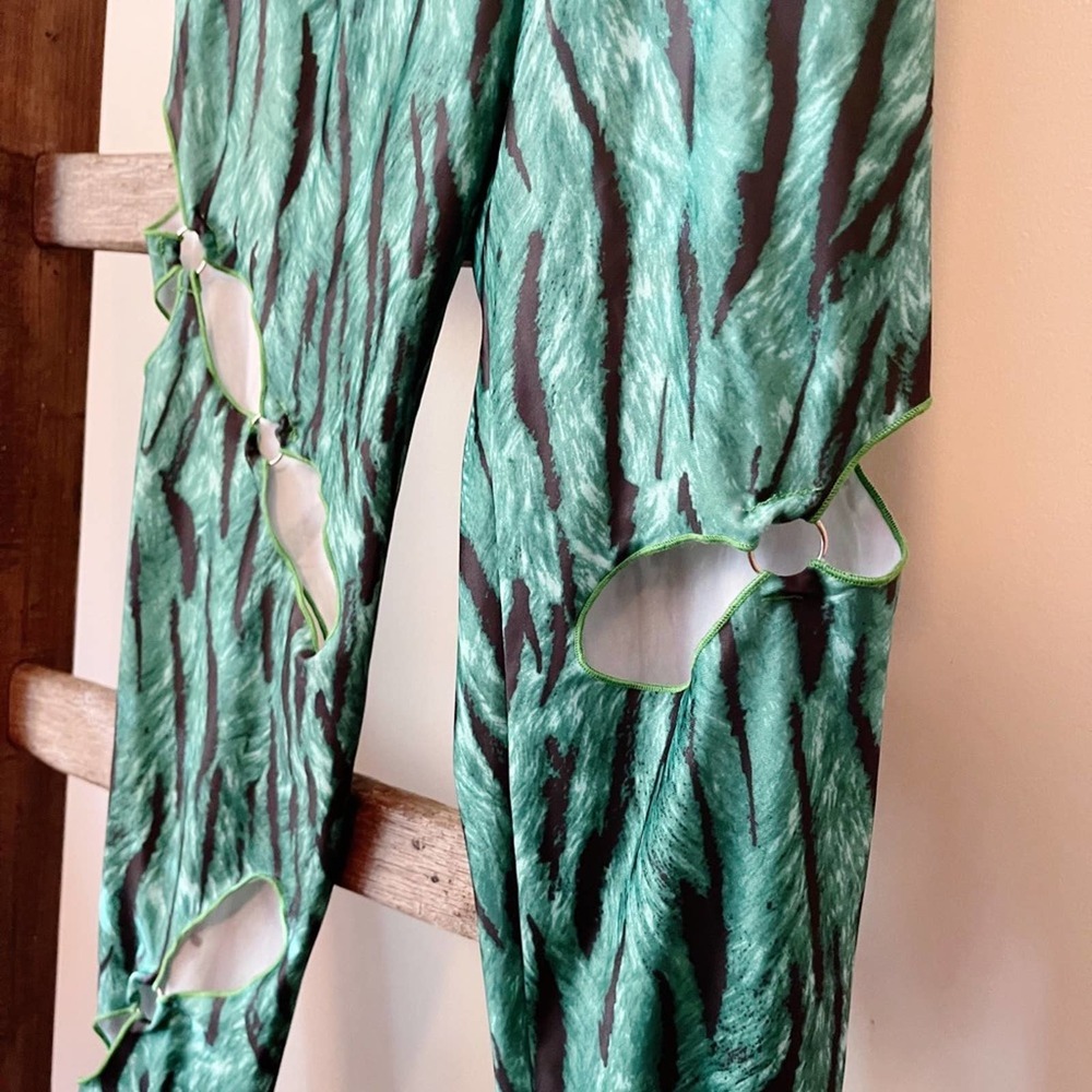 NEW Free People x Kim Shui Green Stripe Cutout Leggings - Picture 9 of 16